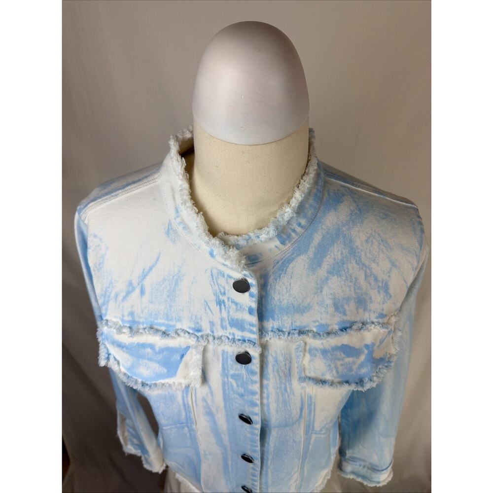 NWT Donna White Light Blue/White Raw Edge Seams Demin Jacket SM #0714 - Picture 3 of 7